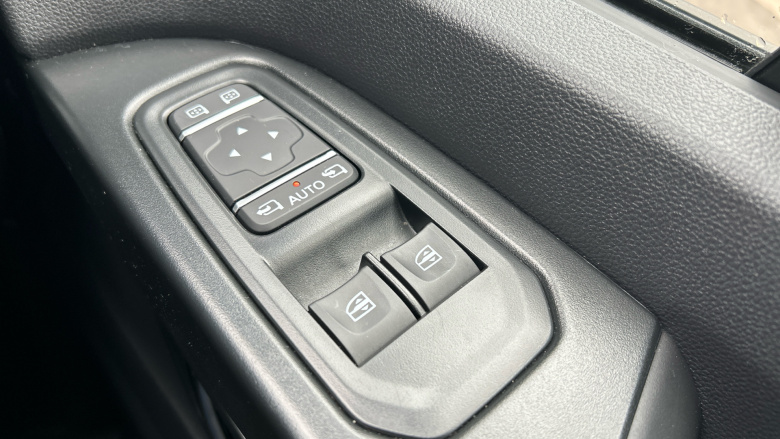 Renault Trafic Lwb Diesel LL30 Blue dCi 150 Extra Sport [Safety] Crew Van